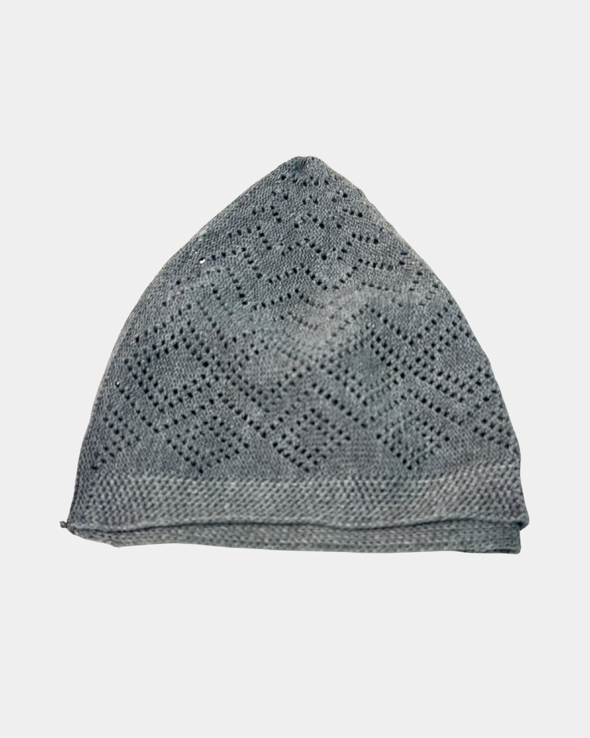Chechia en coton gris chiné, à plat, motif tricoté losange