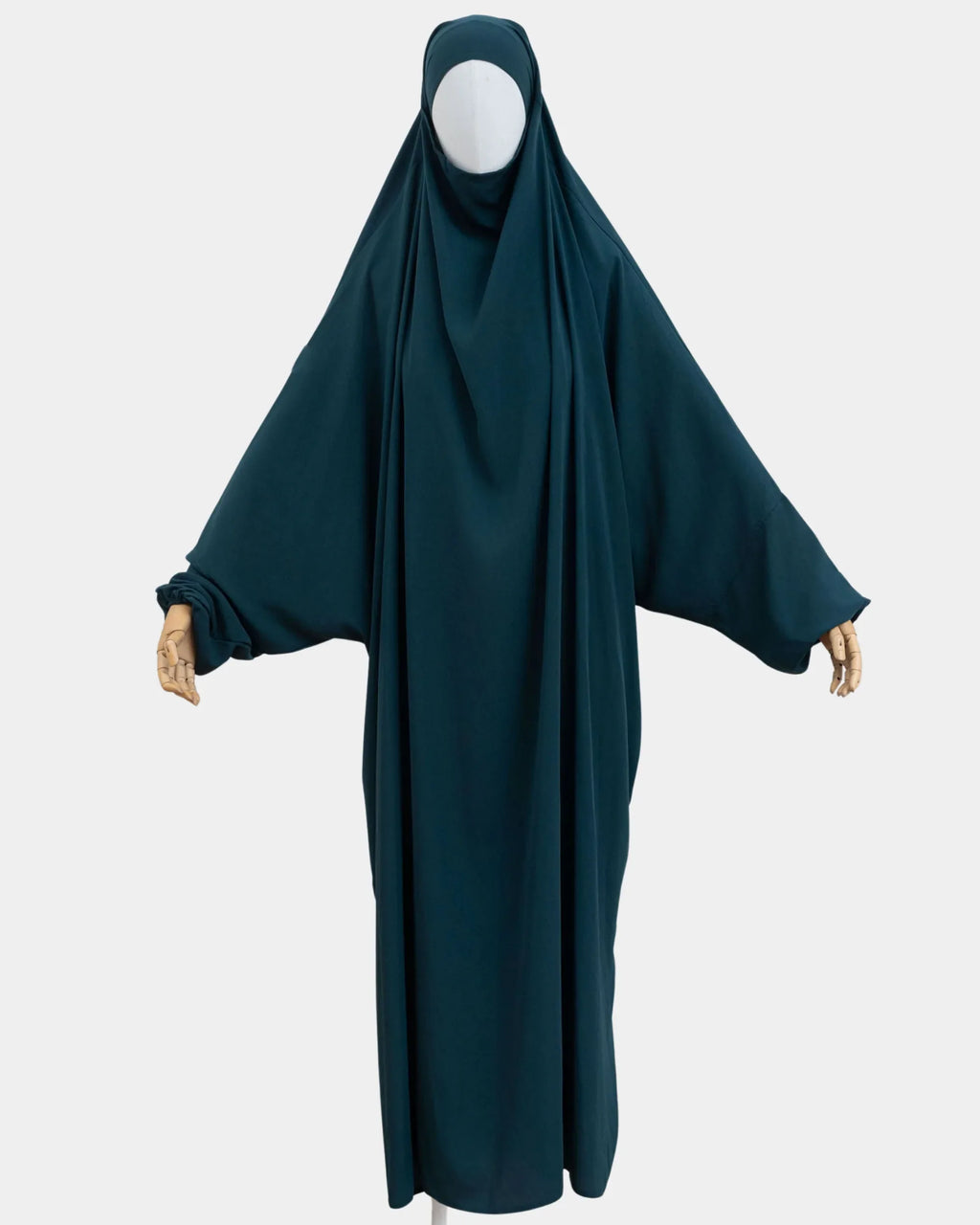 Jilbab 1 pièce bleu pétrole porté sur mannequin, vue de face, tombé fluide jusqu'aux chevilles