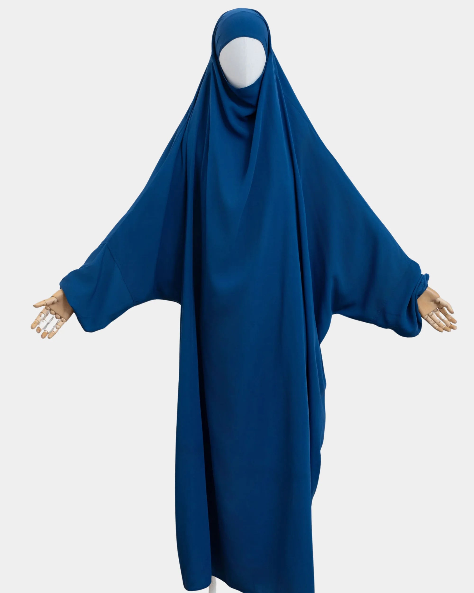 Jilbab 1 pièce bleu royal porté sur mannequin, vue de face, tombé fluide jusqu'aux chevilles