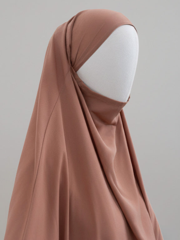 jilbab 1 pièce camel de profil