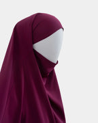 Jilbab 1 pièce fuchsia vu de profil, capuche couvrante et large tombé