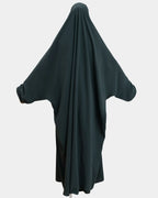 Vue de dos du jilbab 1 pièce vert kaki, coupe ample et non moulante