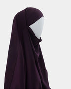Jilbab 1 pièce violet framboise vu de profil, capuche couvrante et large tombé