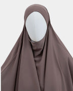 Capuche du jilbab 2 pièces taupe et drapé du tissu sur le buste