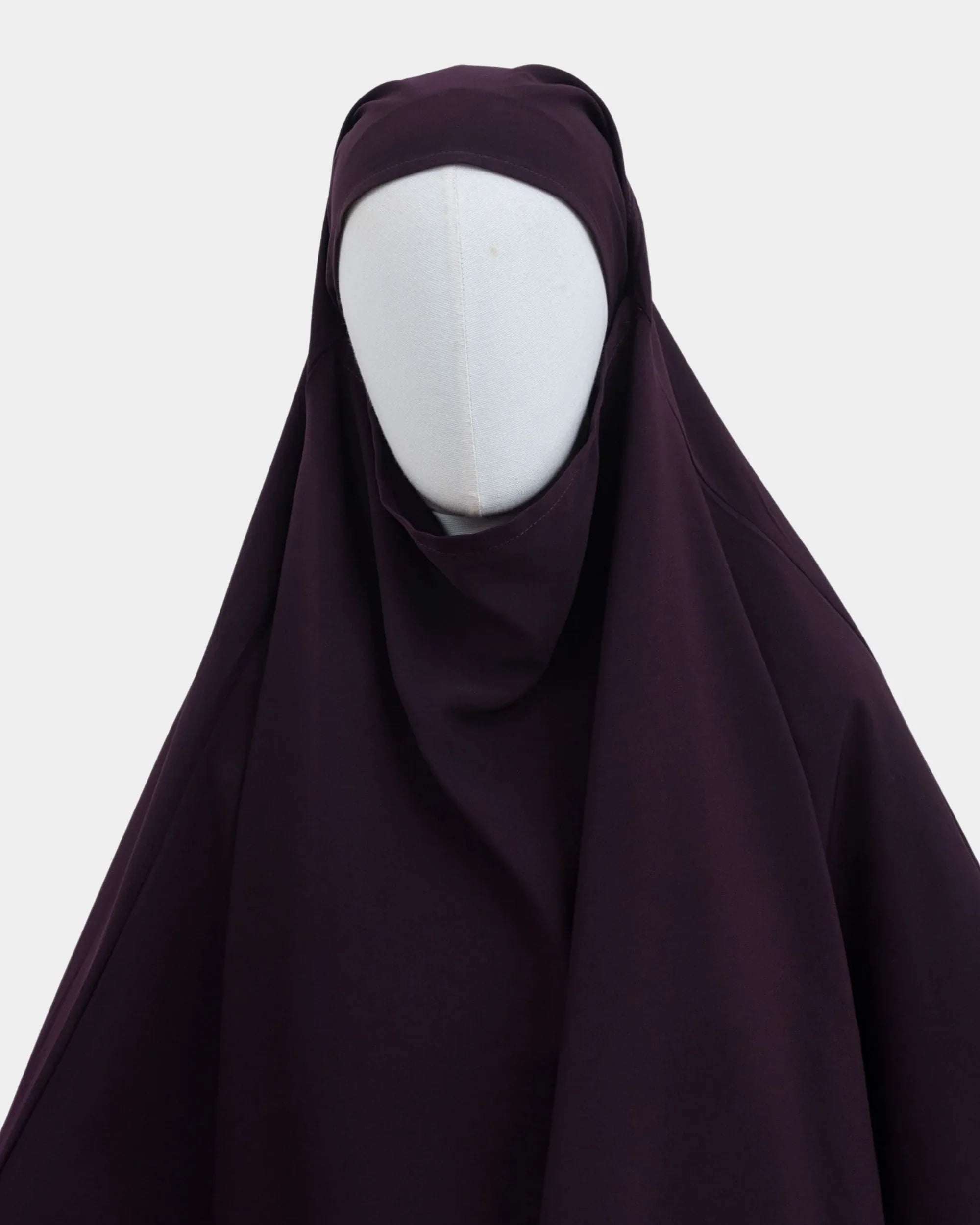Capuche du jilbab 2 pièces violet framboise et drapé du tissu sur le buste