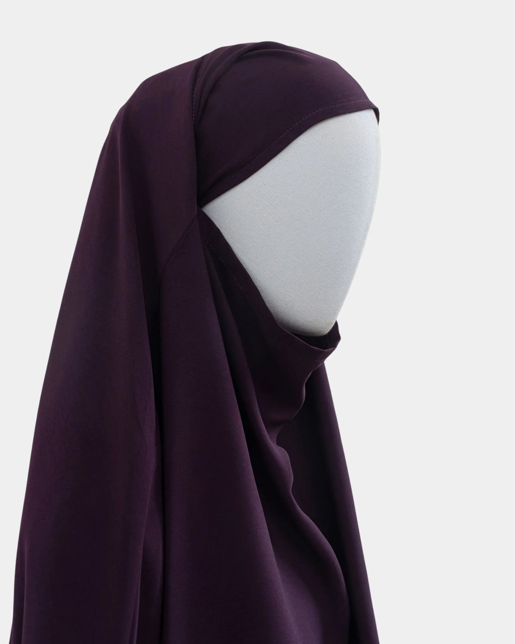 Capuche du jilbab 2 pièces violet framboise vue de profil, tombé couvrant sur l'épaule
