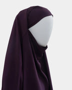 Capuche du jilbab 2 pièces violet framboise vue de profil, tombé couvrant sur l'épaule