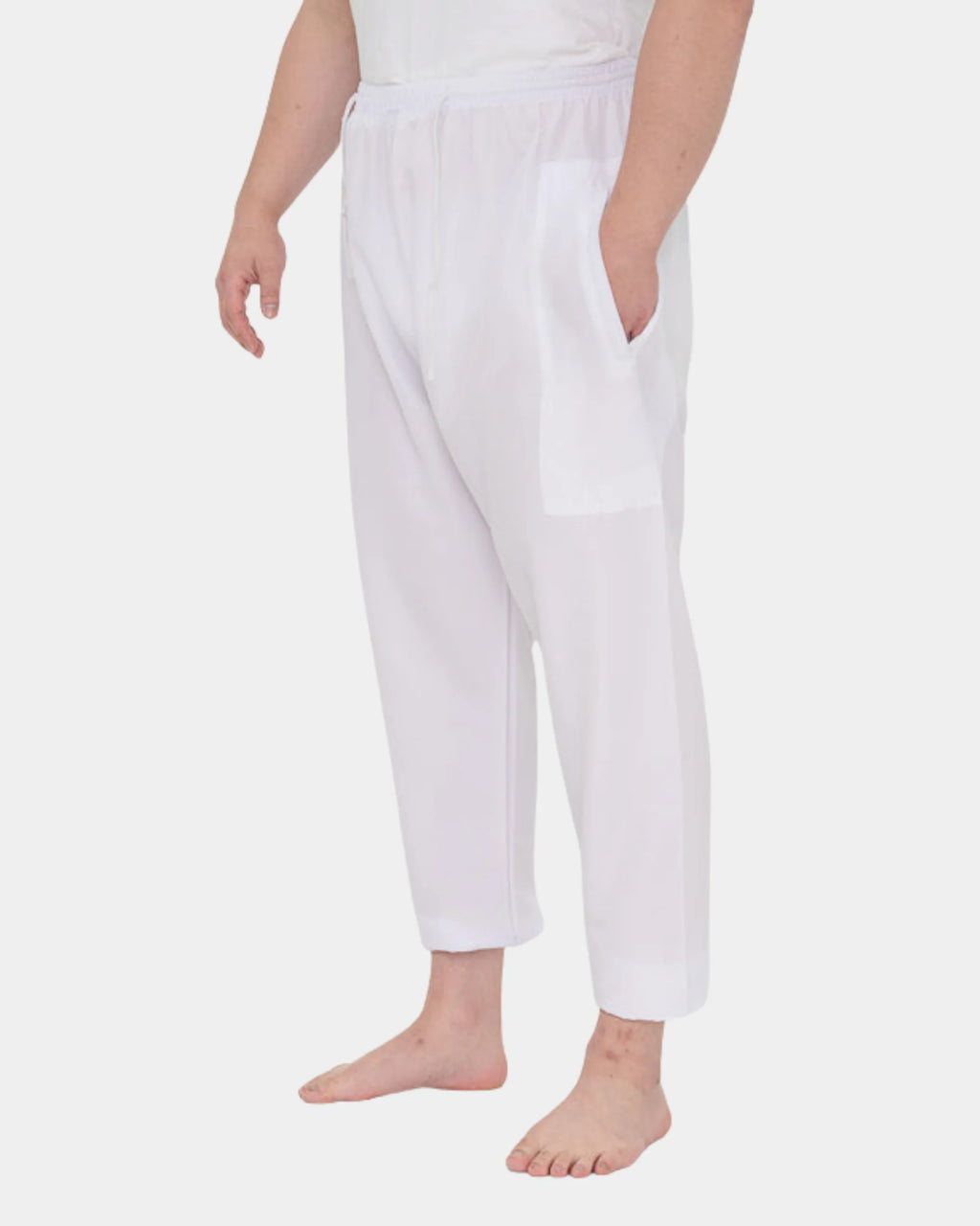 Détail du cordon de serrage et de la poche du bas blanc