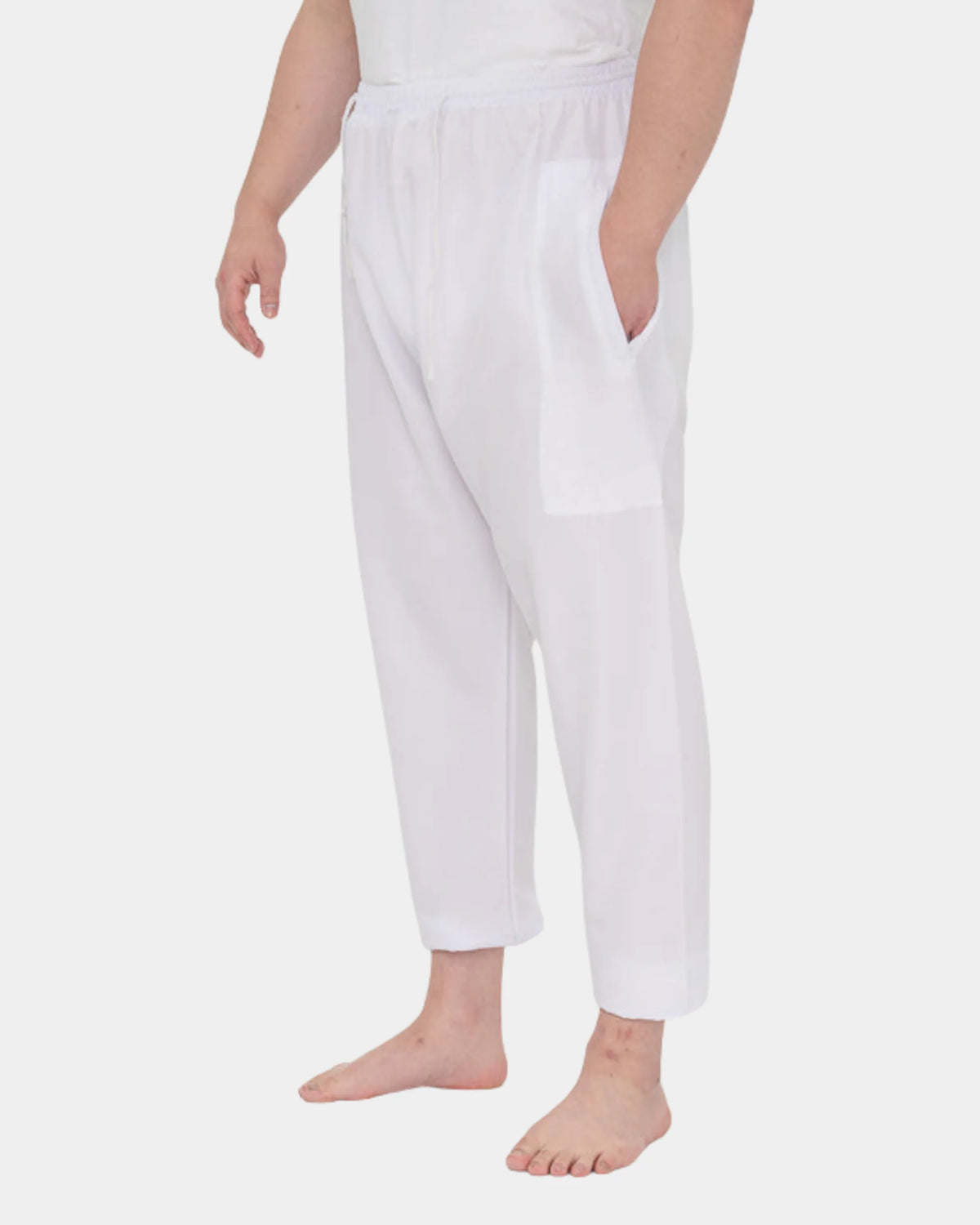 Détail du cordon de serrage et de la poche du bas blanc