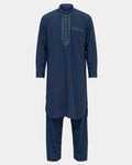 Ensemble qamis-pantalon pakistanais bleu marine Al Rezam, qamis court brodé et pantalon assorti, vue de face