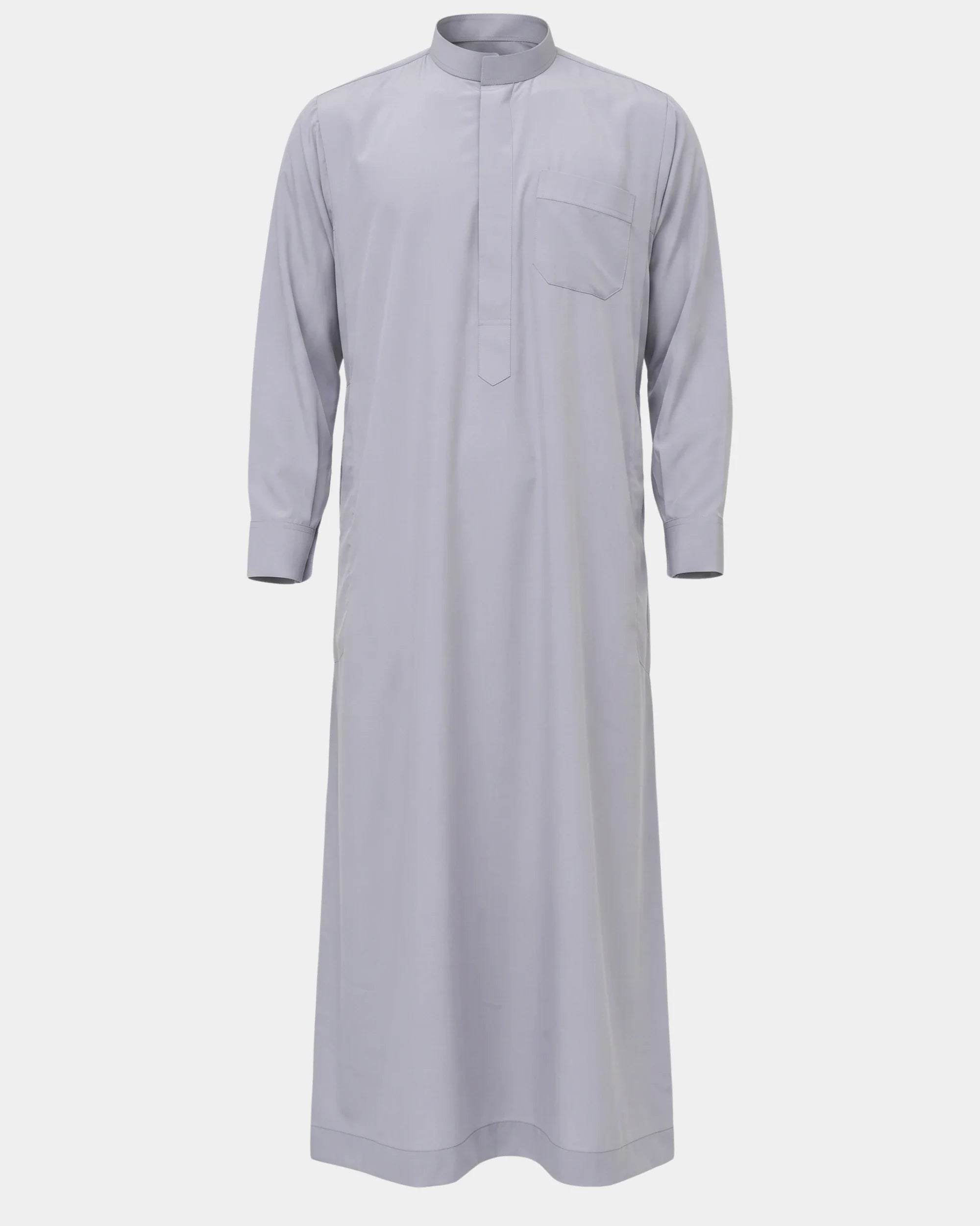 Qamis saoudien gris Al Rezam à manchettes rigides boutonnées, vue de face, col mao et poche poitrine